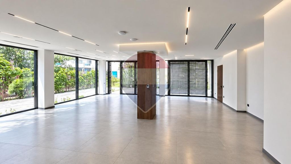 Spatiu comercial 90 mp, Str. Ciheiului - Utiliăti incluse !
