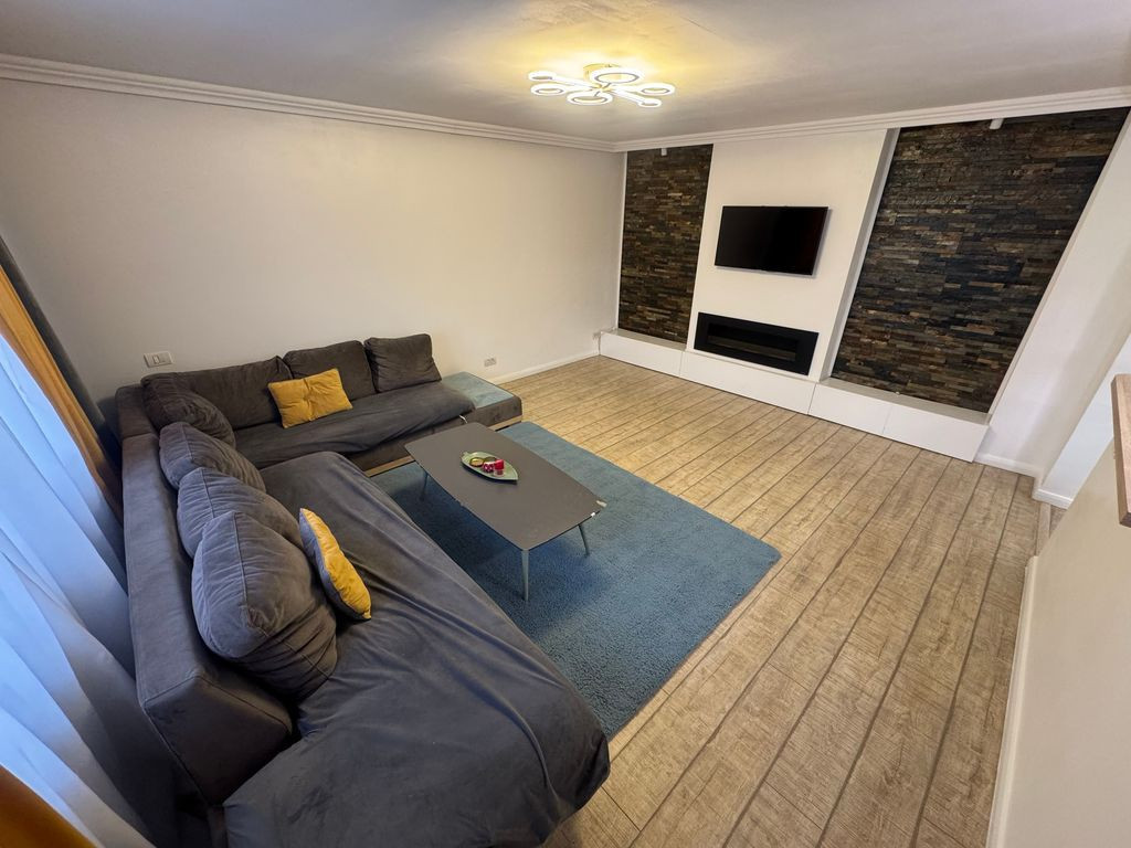 Apartament 3 camere zona Inel 1 Renovat Total cu Centrala