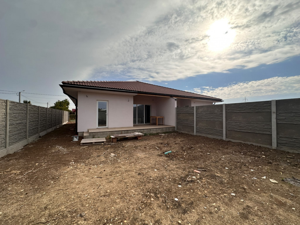 Duplex 85 mp utili - 370mp teren | Ghiroda | Universitatea d