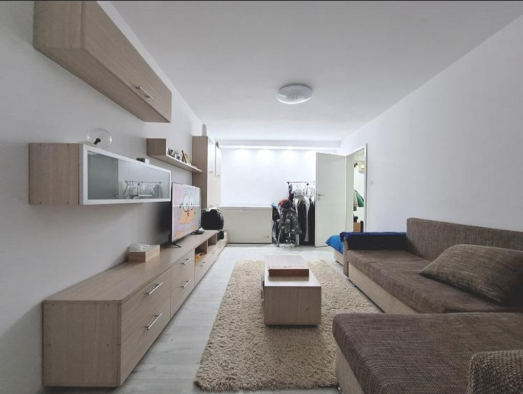 Apartament 4 camere decomandat | Dressing | Bloc izolat | Li