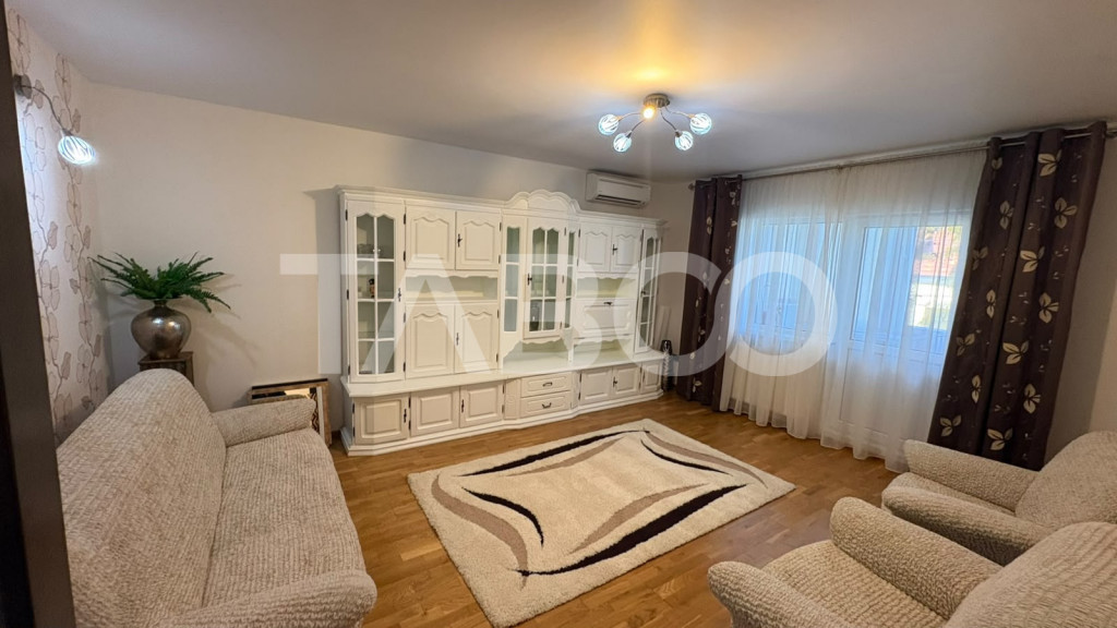 Apartament spatios 52 mp 2 camere de inchiriat in zona Terez