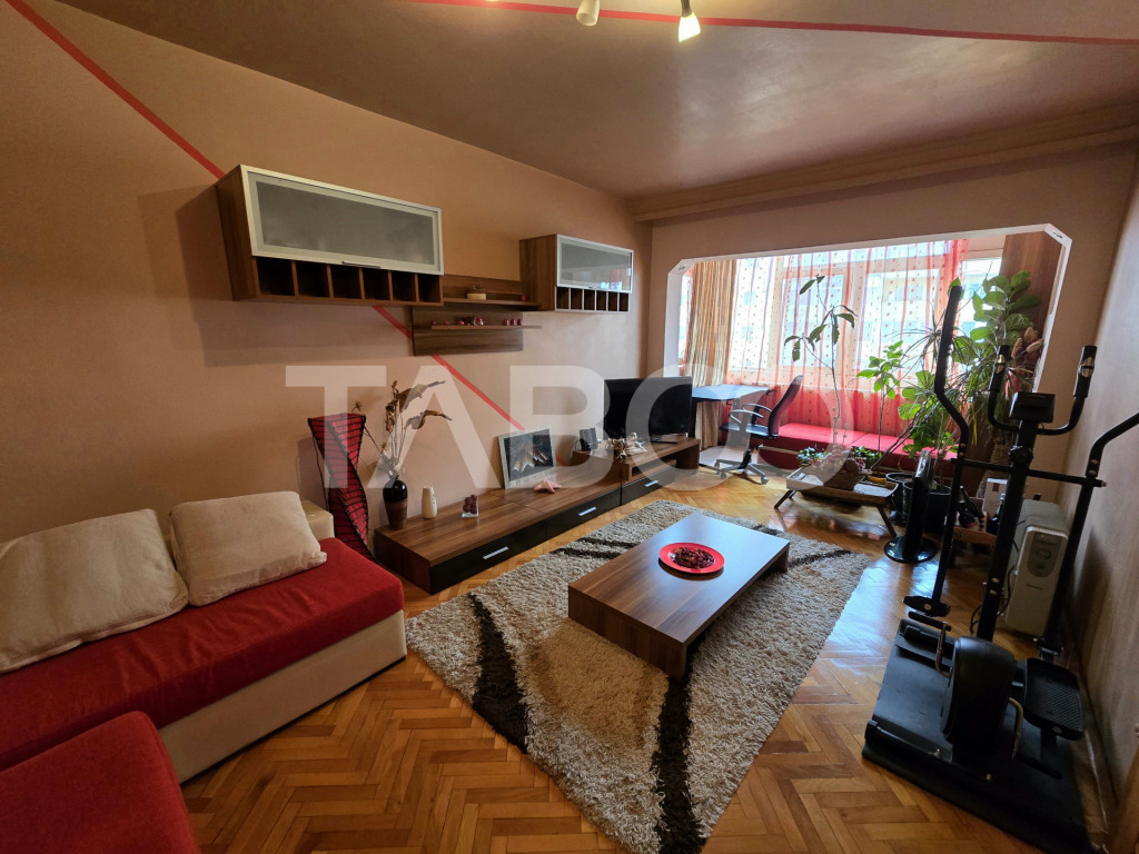 Apartament de vanzare la prima afisare 2 camere 55 mpu+balco
