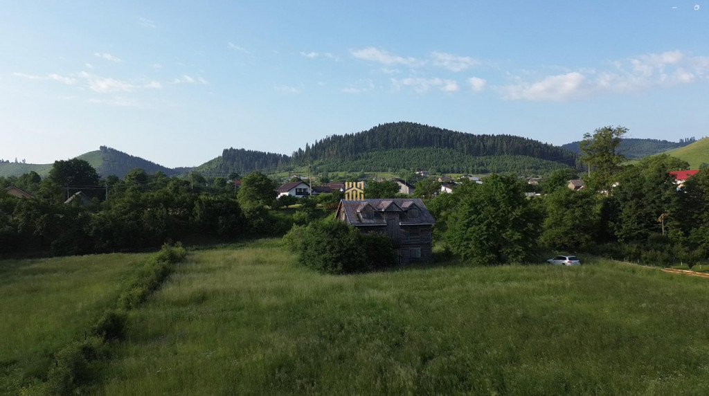 Teren 10.304 mp cu Cas#259; Locuibil#259; de V#226;nzare #23
