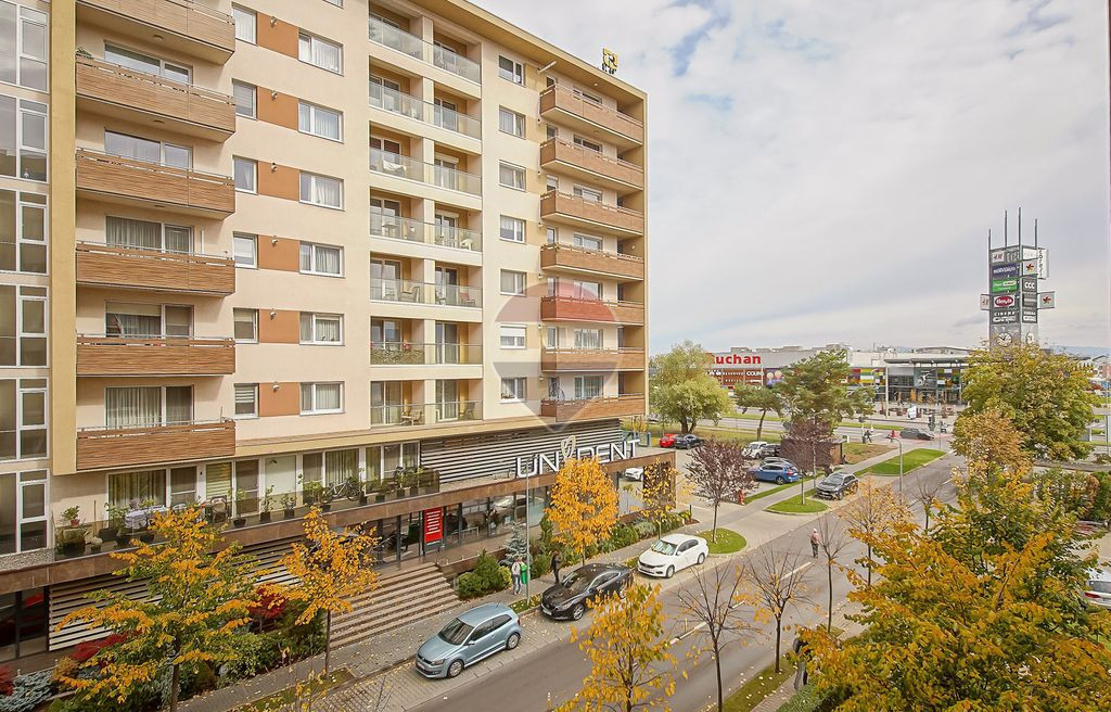 Apartament 2 camere | Parcare+Boxa | Top City - zona Tractorul