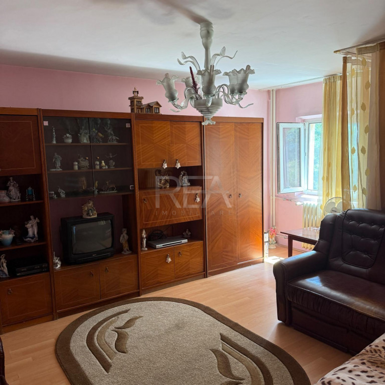 3 camere, 2/4, 77mp, bloc 1988-Uverturii-Veteranilor