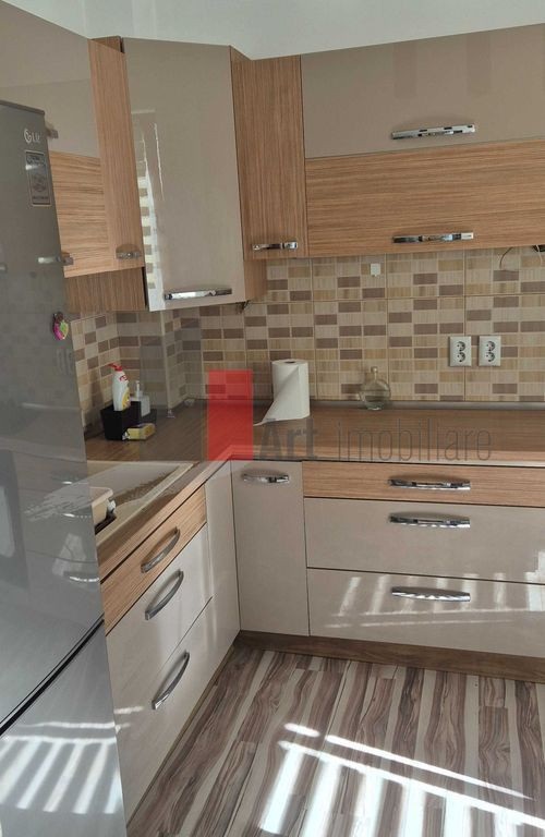 Inchiriere apartament3 camere-Lujerului+Loc de parcare