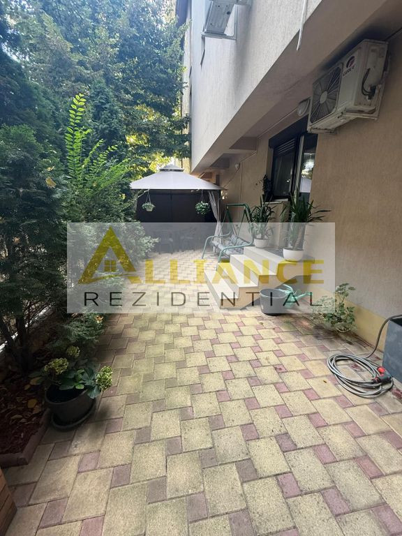 Apartament 2 camere + curte - Metrou Dimitrie Leonida