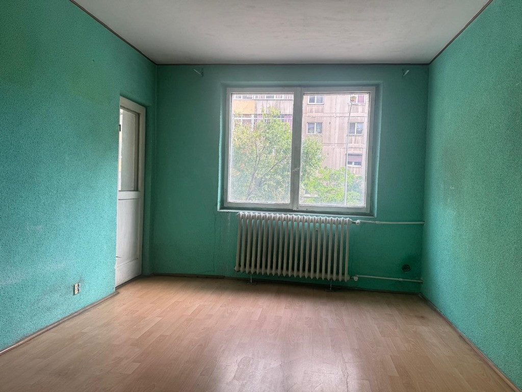 Apartament cu 2 camere semistradal