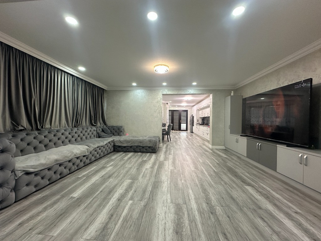 VIGAFON - Casa 7 camere Bucov