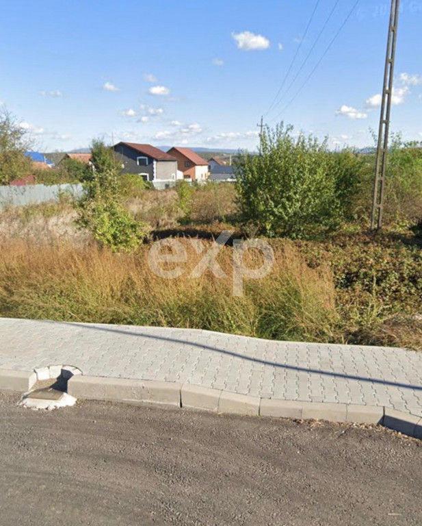 TEREN DE VÂNZARE – 1.100 MP – STRADA APALINEI, REGHIN,