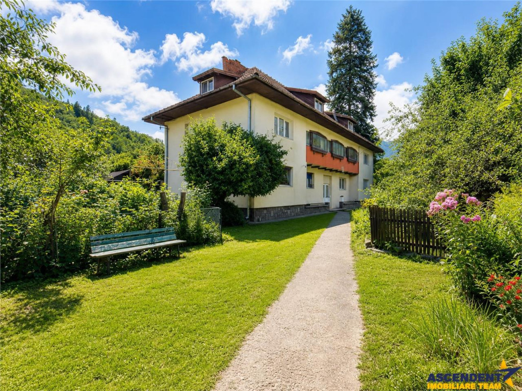 Apartament 3 camere de vanzare in Busteni 5 min partia Kalinderu