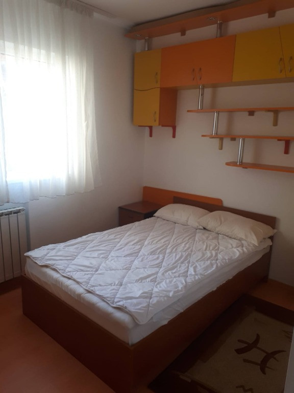 Apartament 3 camere închiriere parc Izvor, bloc fără risc seismic