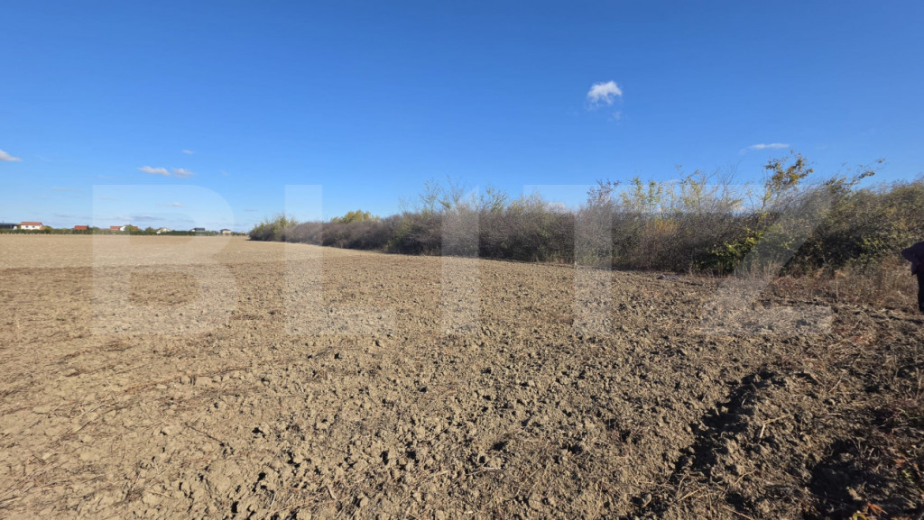 Teren intravilan, 421 mp, zona Lazuri
