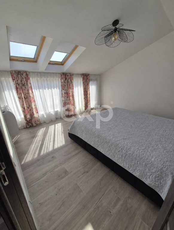 APARTAMENT DE 4 CAMERE DE VÂNZARE – BRAȘOV, ZONA STRĂZI