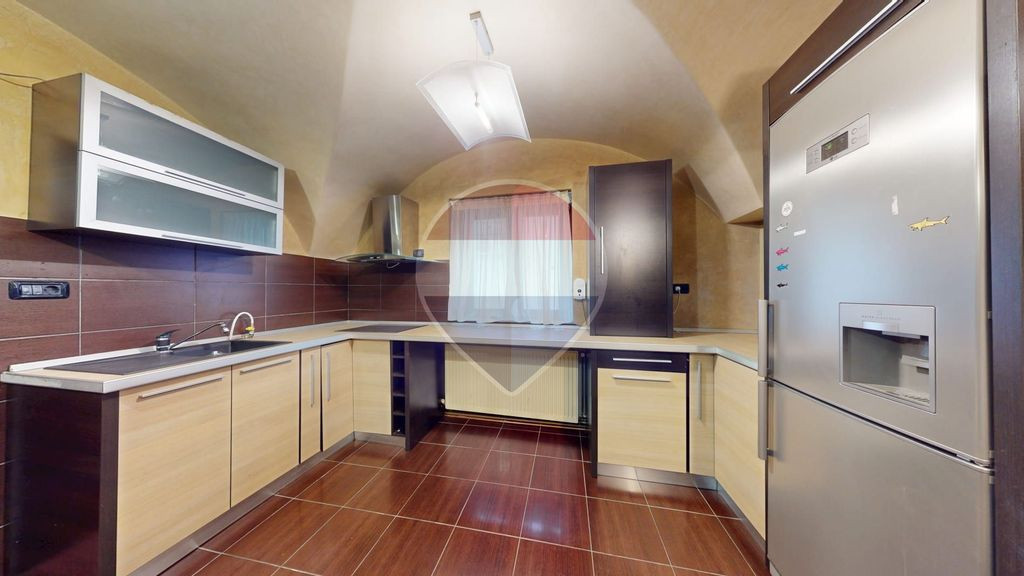 Apartament recent renovat, aproape de Centrul Istoric