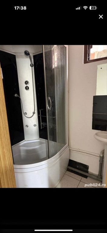 Aparatorii patriei metrou vila etaj 1
