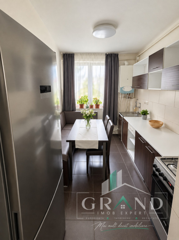 Ap 2 camere | balcon – zona semicentrală / Piața Abator