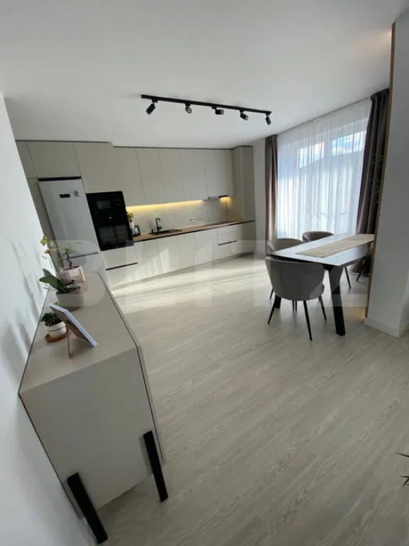 Apartament decomandat de 2 camere 42mp , parcare, Iris