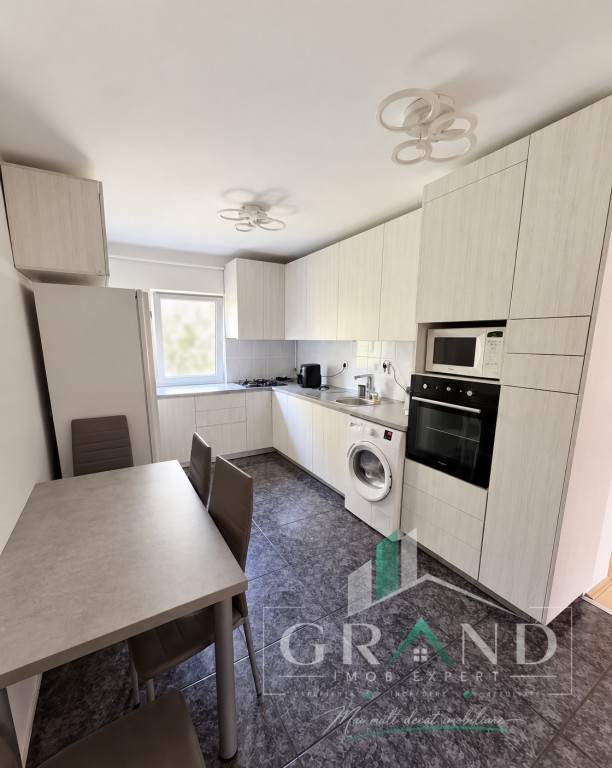 APARTAMENT 4 CAMERE | 77 MP | 2 BĂI | 2 BALCOANE | Platinia