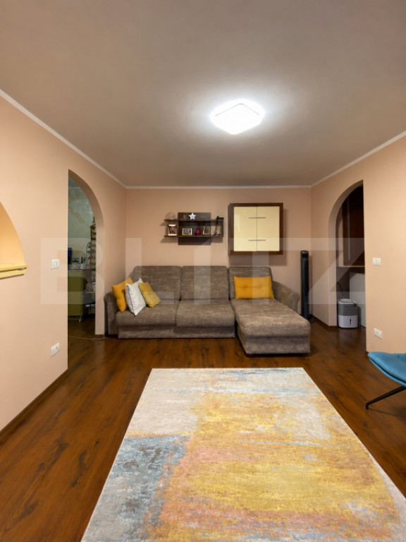 Apartament cu 2 camere, 50 mp, zona Centrală