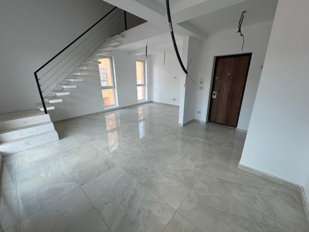 Apartament pe 2 nivele | 3 camere | Langa LIDL | Disponibil