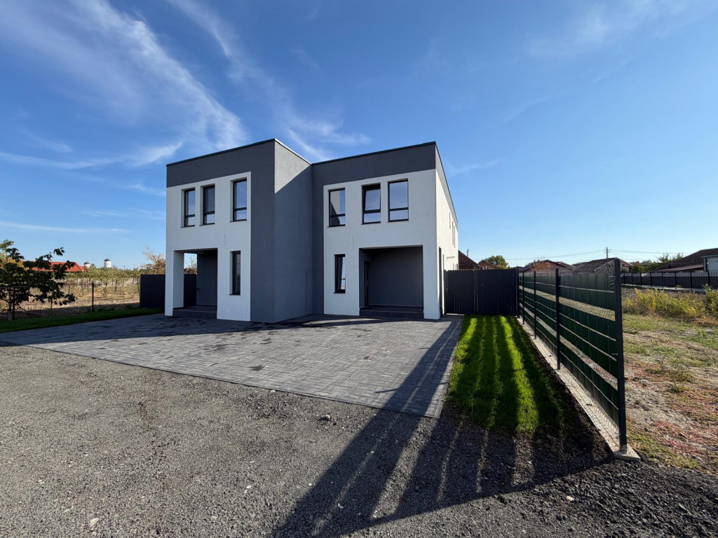 Duplex | Parter + Etaj | Toate utilitatile | Curte generoasa
