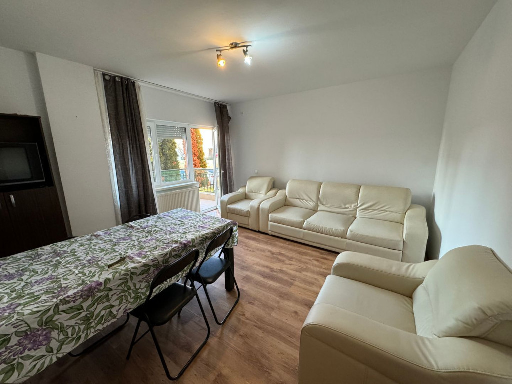 Bloc nou | Disponibil imediat | Boxa in CF | Pozitie excelen
