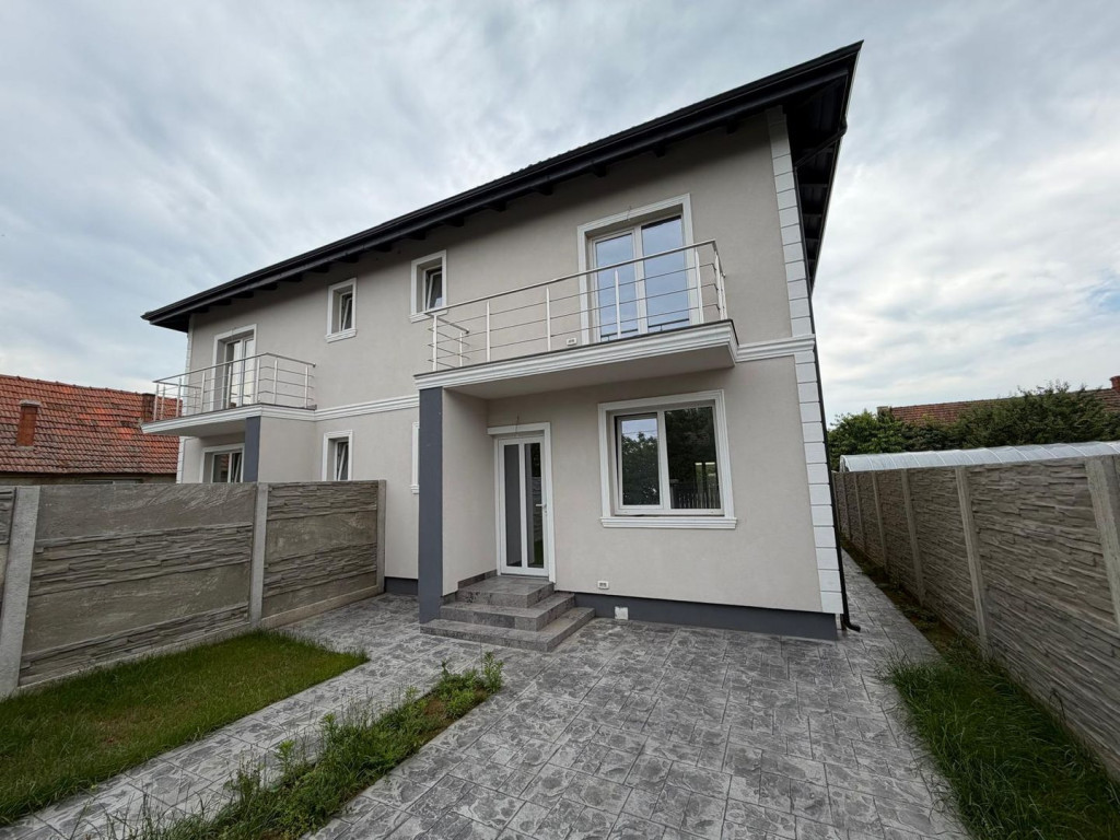 Duplex | 4 camere | Asfalt | Finisaje premium | Curte genero