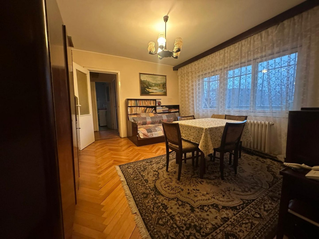 2 camere | etaj 1 | mobilat si utilat | zona excelenta |