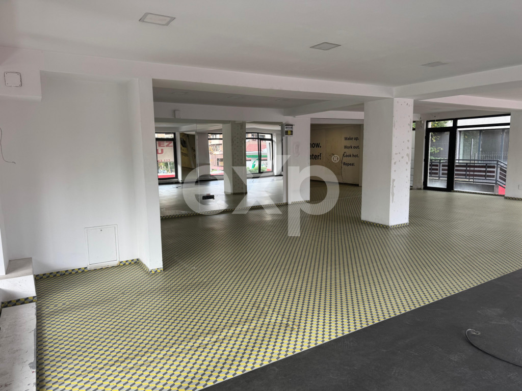 Spațiu comercial de închiriat | 450 mp | Plopilor, Cluj-Na