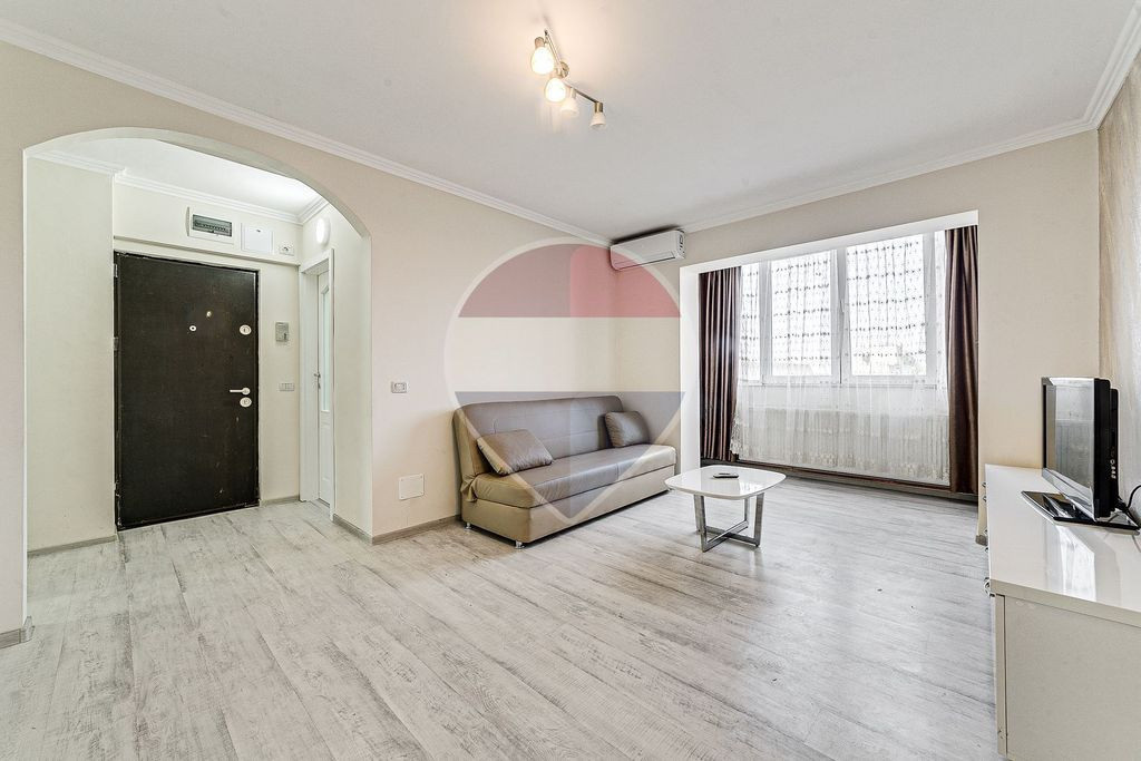 Apartament modern ultracentral cu 2 camere