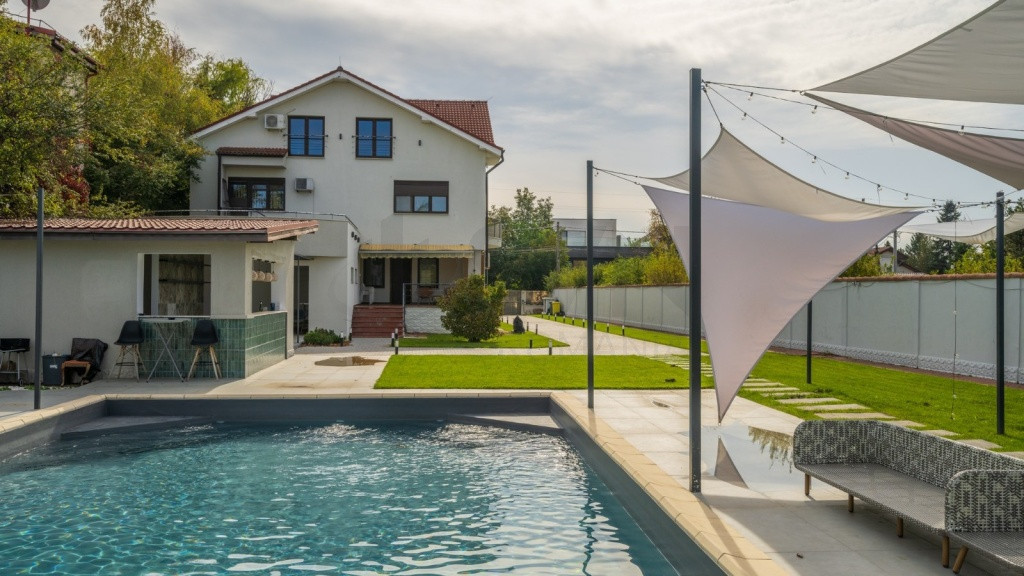 VilДѓ cu gradina si piscina I Pipera