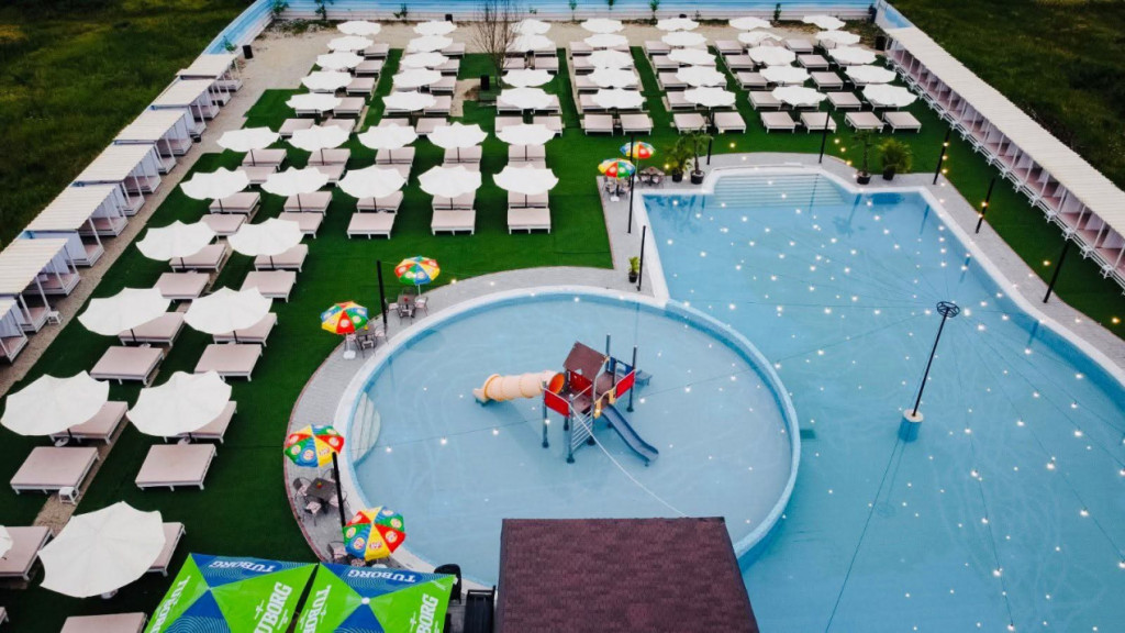Complex recreațional, piscina,spa, jackuzzi, sali eveniment
