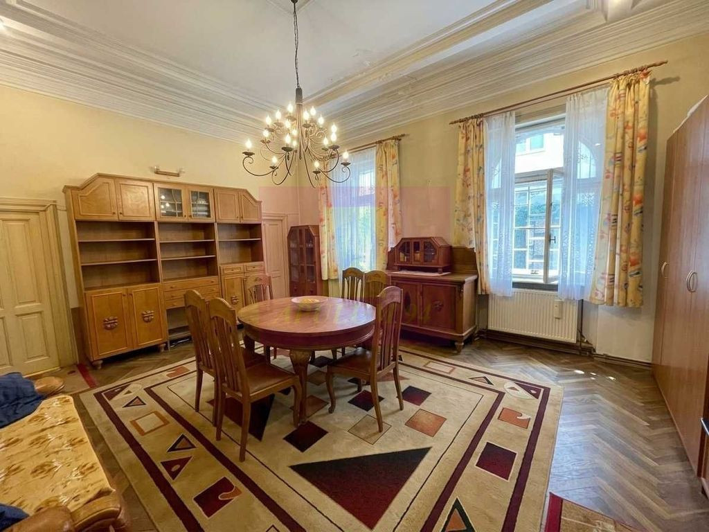 Apartament în vilă în Ultracentralul Capitalei - Zona de Ambasade