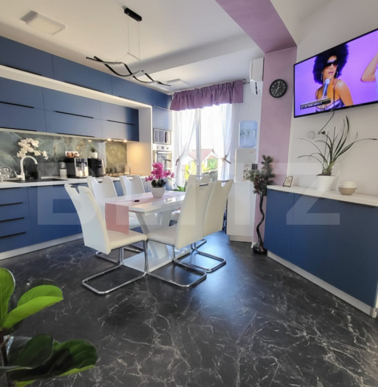 Apartament de lux cu 2 camere și terasă la etaj de vilă -