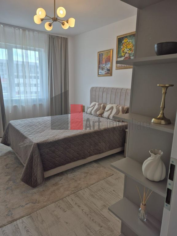 Apartament de închiriat cu două camere