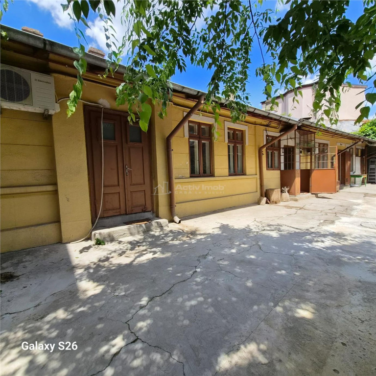 Casa zona Dacia- Mosilor, str. Toamnei