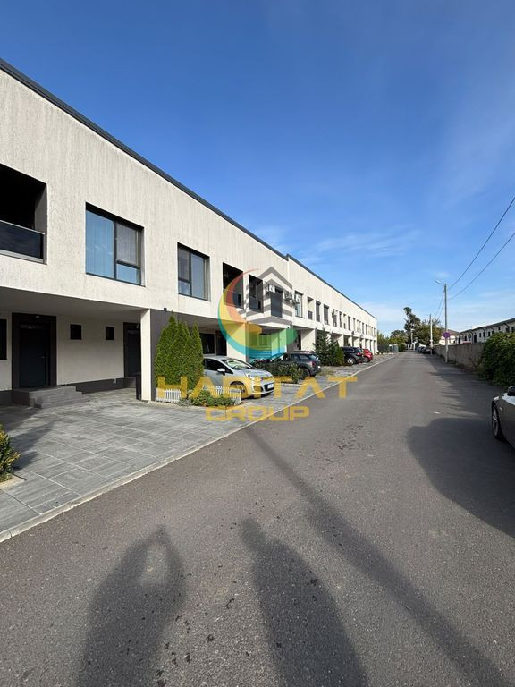 Casă 150 mp | Prima închiriere | Curte | 2 locuri de parcare
