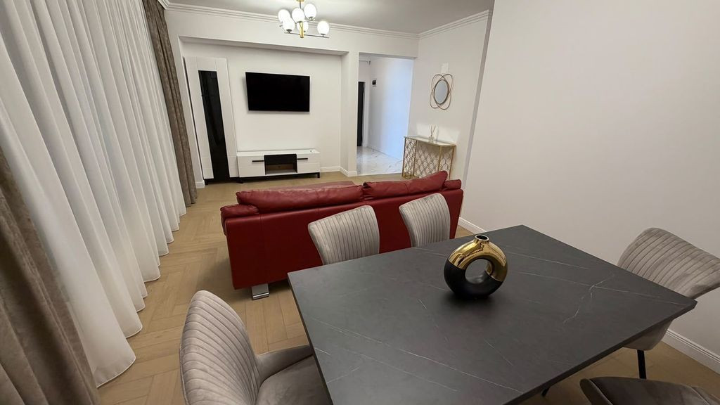 3 CAMERE , APARTAMENT DECOMANDAT , MOBILAT SI UTILAT