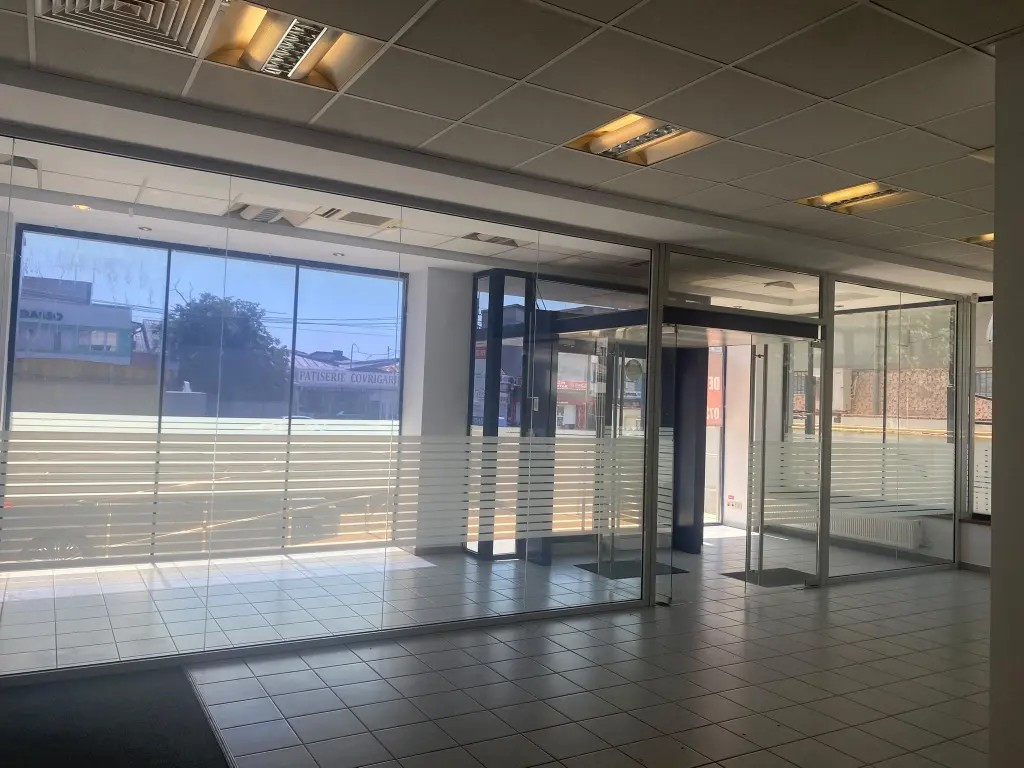 Vizibilitate maxima strada!Spatiu comercial 164mp-Sos.Chitilei nr.88
