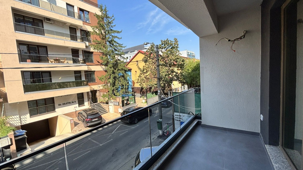 Apartament spatios 4 camere I Aviatiei