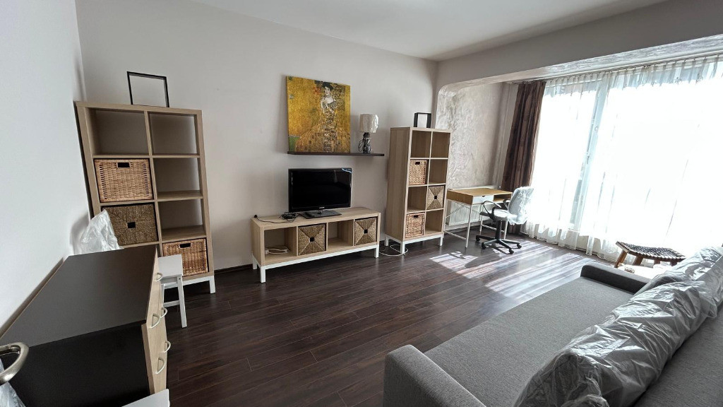 Inchiriere Apartament 2 camere decomandat, 54 mp, Eroilor