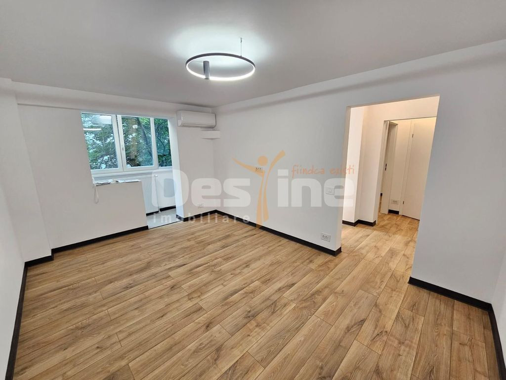 APARTAMENT 2 CAMERE DECOMANDAT RENOVAT