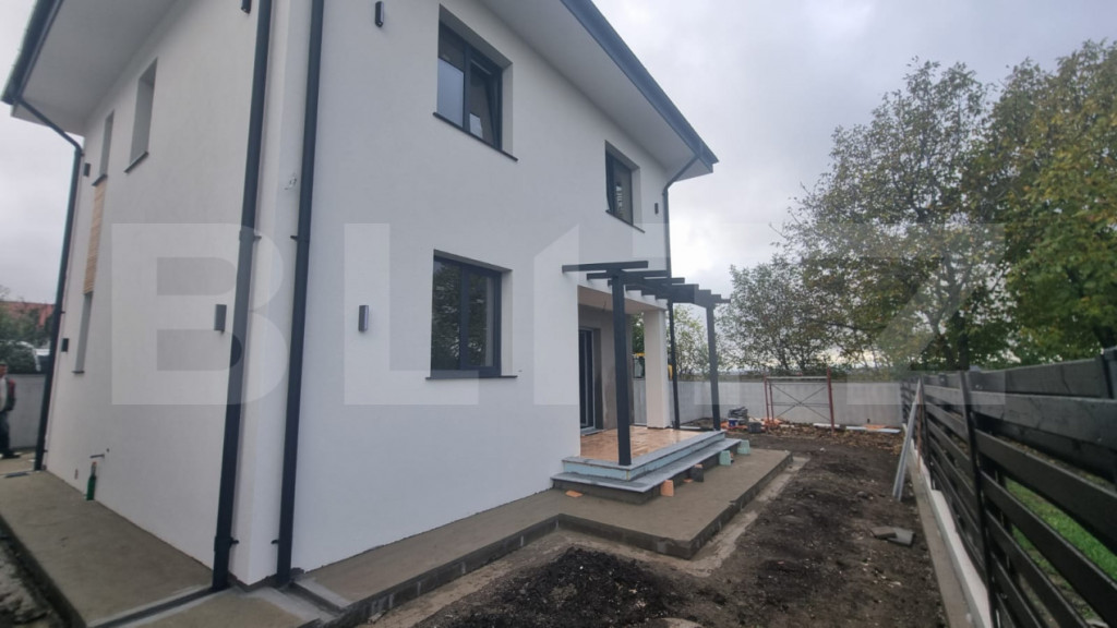Casă modernă P+E, 4 camere – Breazu, Pădurea Mârzești