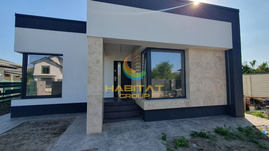 Casă cubistă parter, travertin, tencuială San Marco, 3 băi, teren 454mp