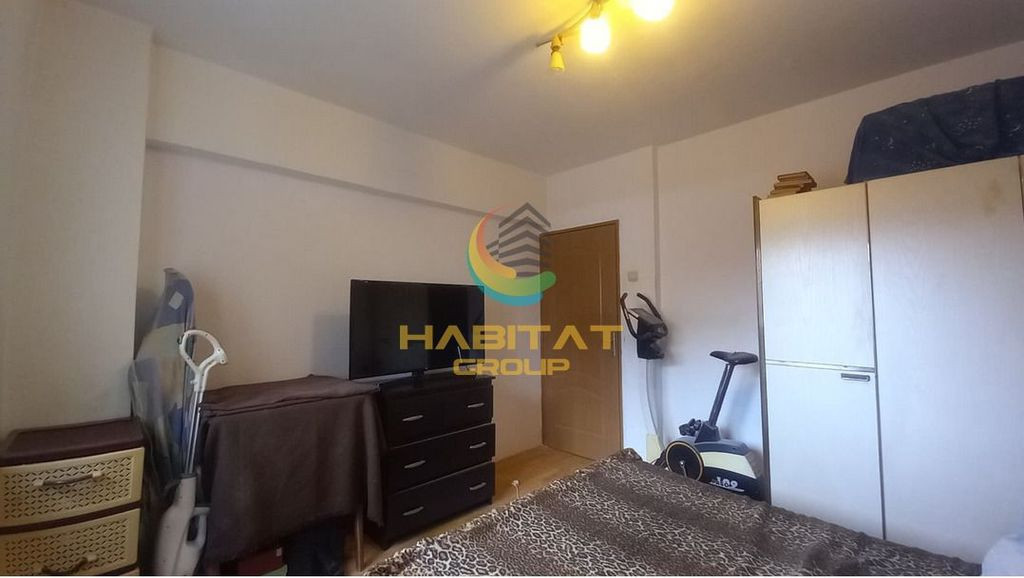 Brancoveanu 3min metrou vanzare 4 camere etaj 2 vedere spate