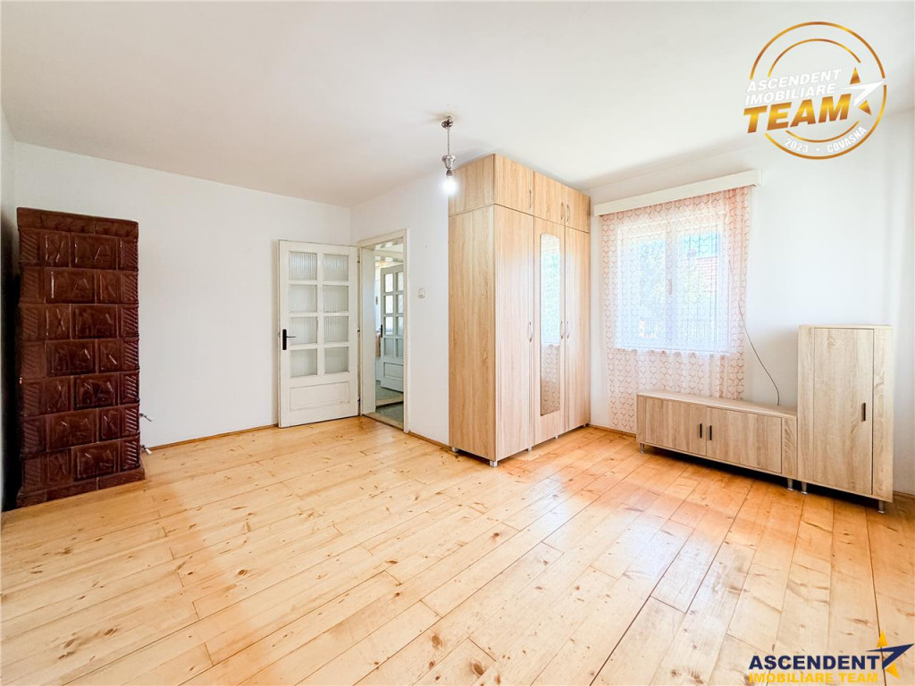 Casa traditionala transilvaneana cu farmec autentic, teren 1