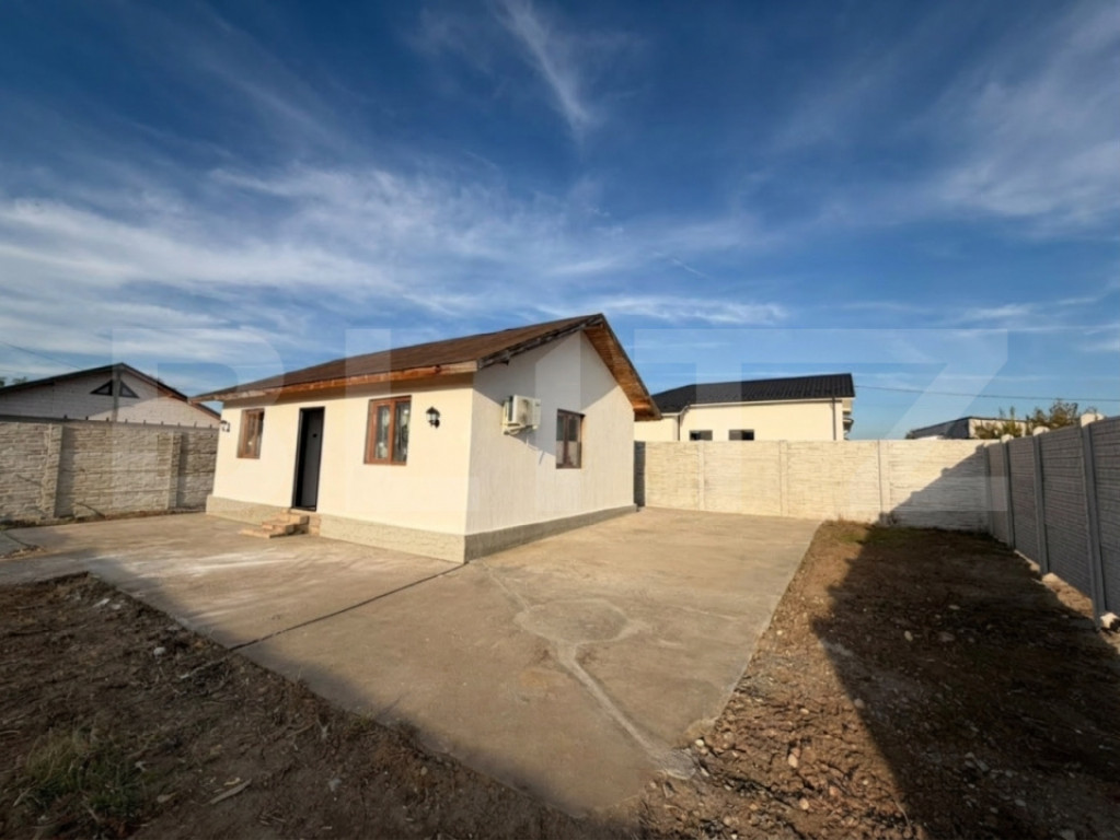 Casă de vânzare, 45 mp, zona Sud