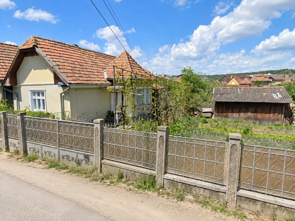 Casa si teren In Turda