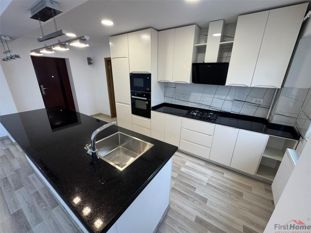 Apartament 3 camere, renovat, partial mobilat, etaj 8, ultra